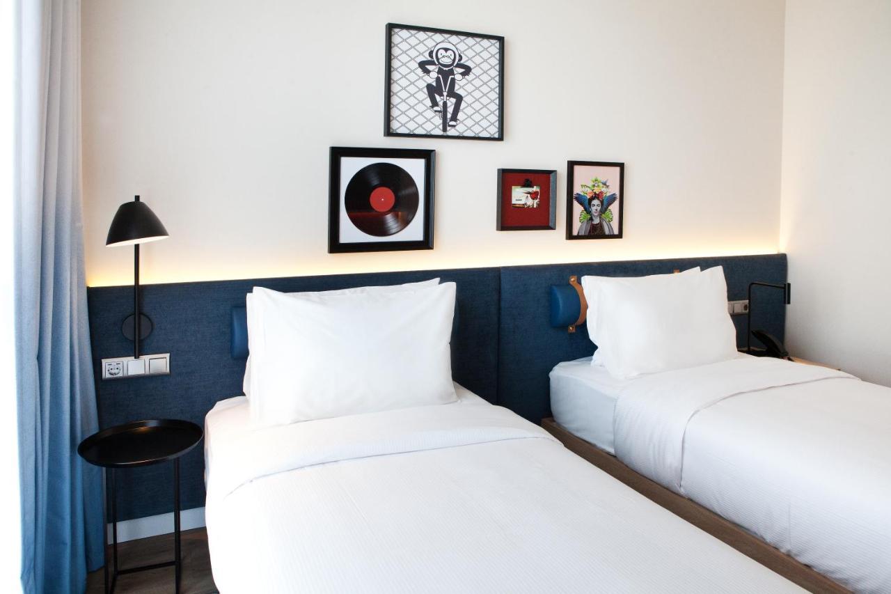 Hampton By Hilton Regensburg Hotel Ngoại thất bức ảnh