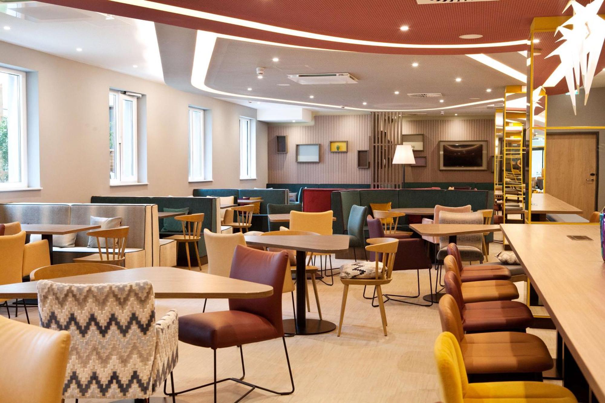 Hampton By Hilton Regensburg Hotel Ngoại thất bức ảnh