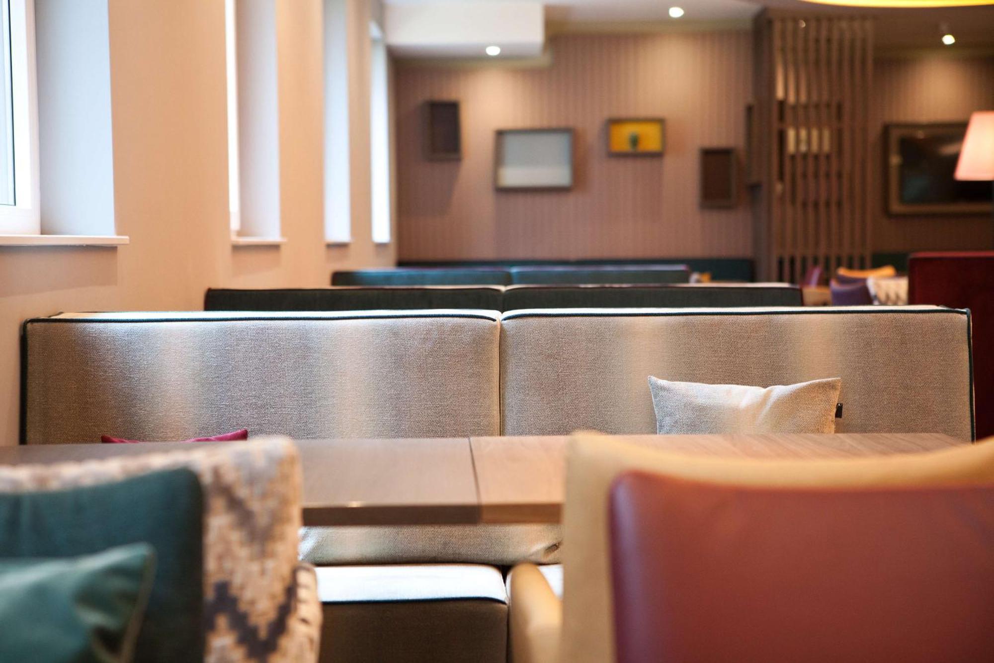 Hampton By Hilton Regensburg Hotel Ngoại thất bức ảnh