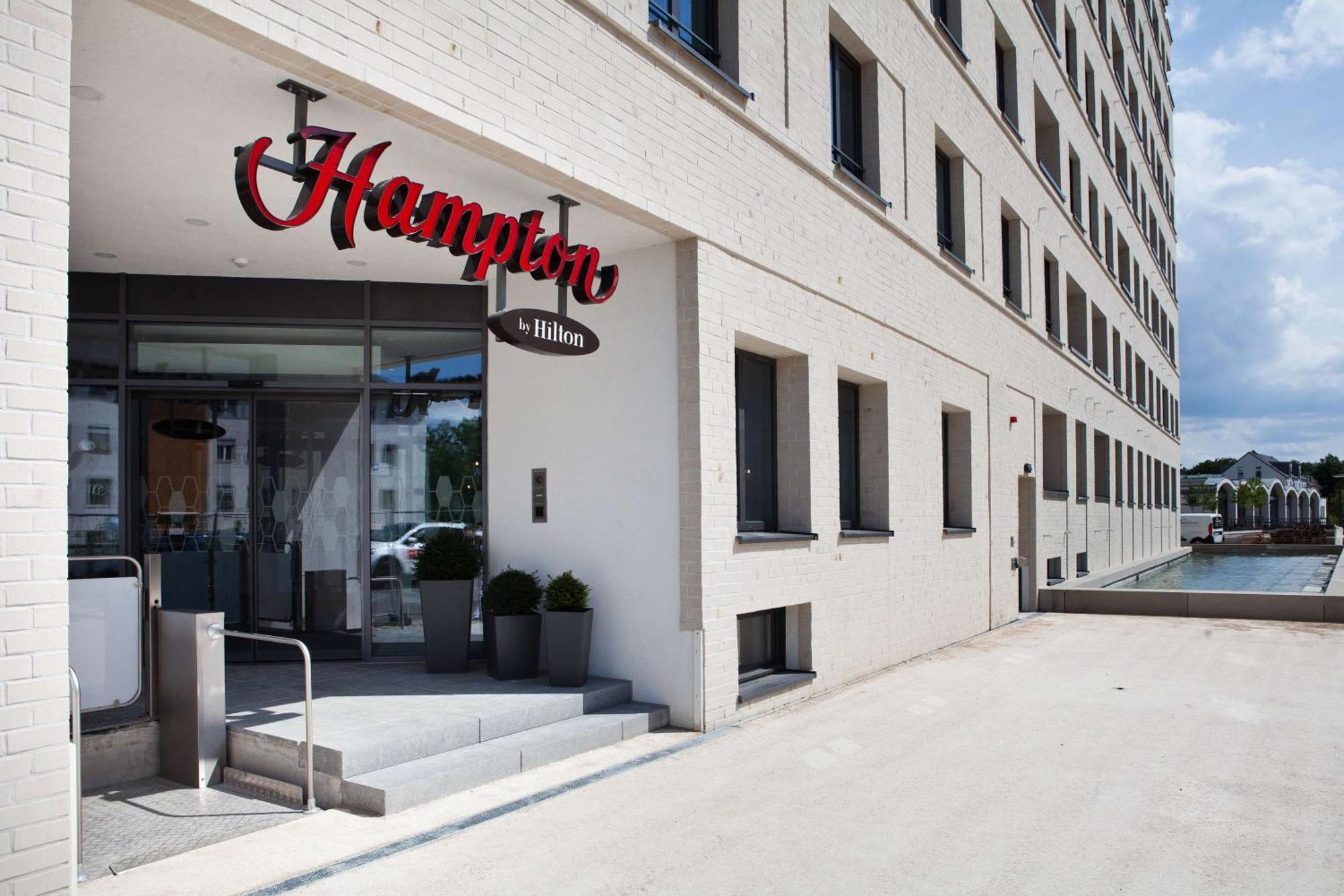 Hampton By Hilton Regensburg Hotel Ngoại thất bức ảnh